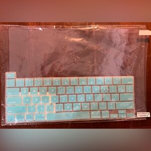 MacBook Pro 13 inch keyboard cover & screen protector